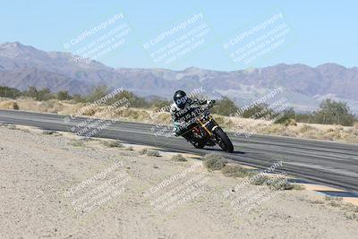 media/Dec-04-2025-Racers Edge (Thu) [[5ebc9f124d]]/3-B Group/3-Session 2 (Turn 7 Inside)/